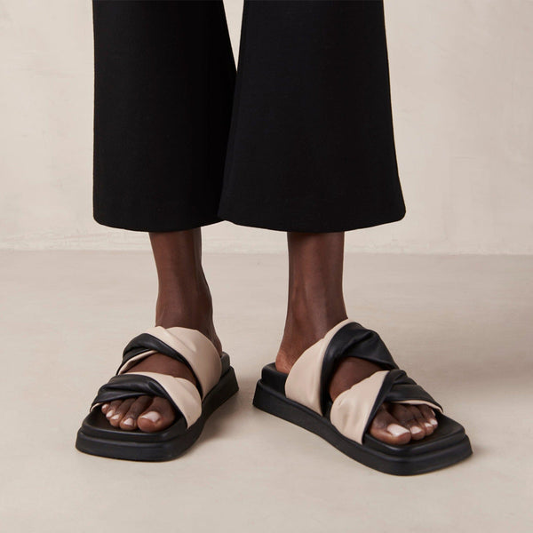 Alohas Shaka Bi Colour Sandal Black Ivory A C Homestore