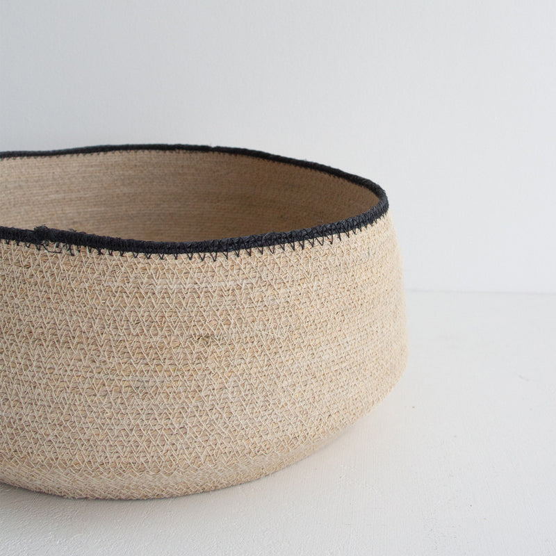 Sfera Basket, Medium - Natural/Black