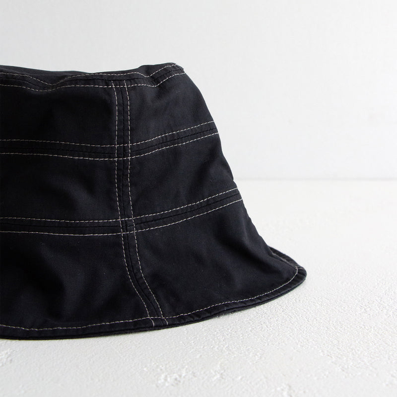 Contrast Stitch Bucket Hat - Black