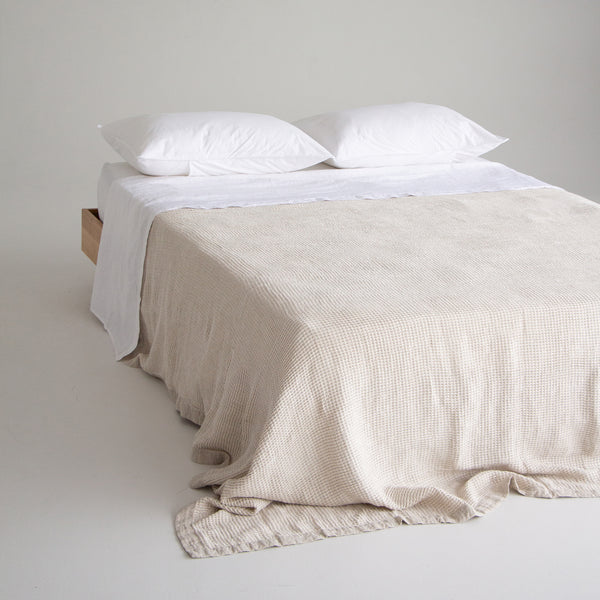 European Linen Waffle Blanket - Oatmeal